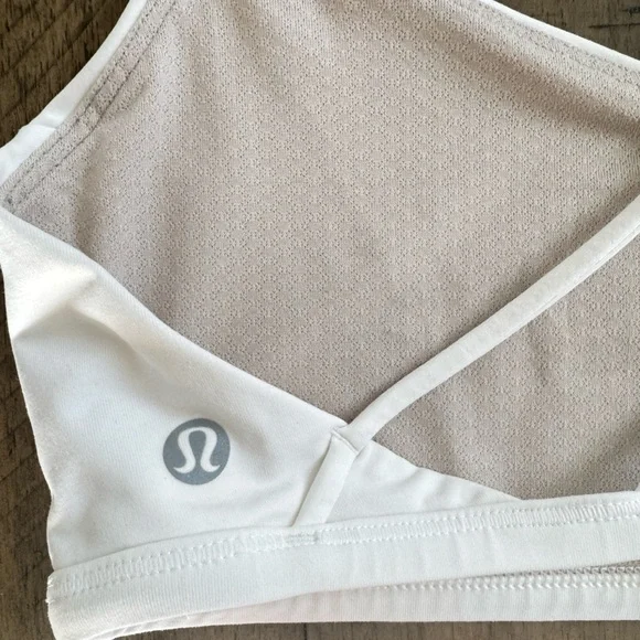 Lululemon Strappy Sports Bra - Picture 5 of 6